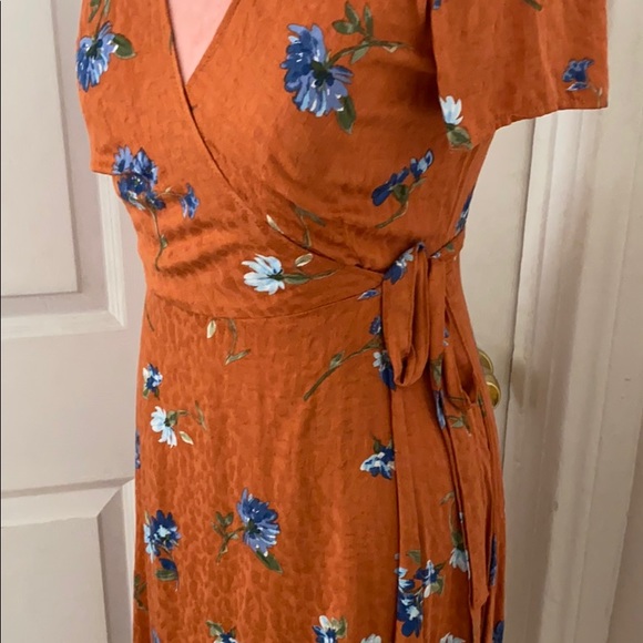 New Gorgeous Burnt Orange Floral Wrap Dress S - Picture 3 of 6
